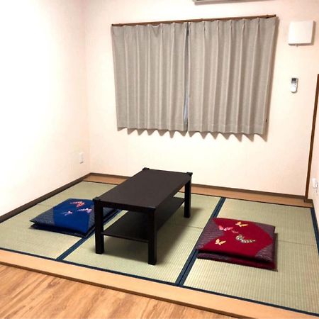 Mikawa House Osaka Castle Hotel Buitenkant foto
