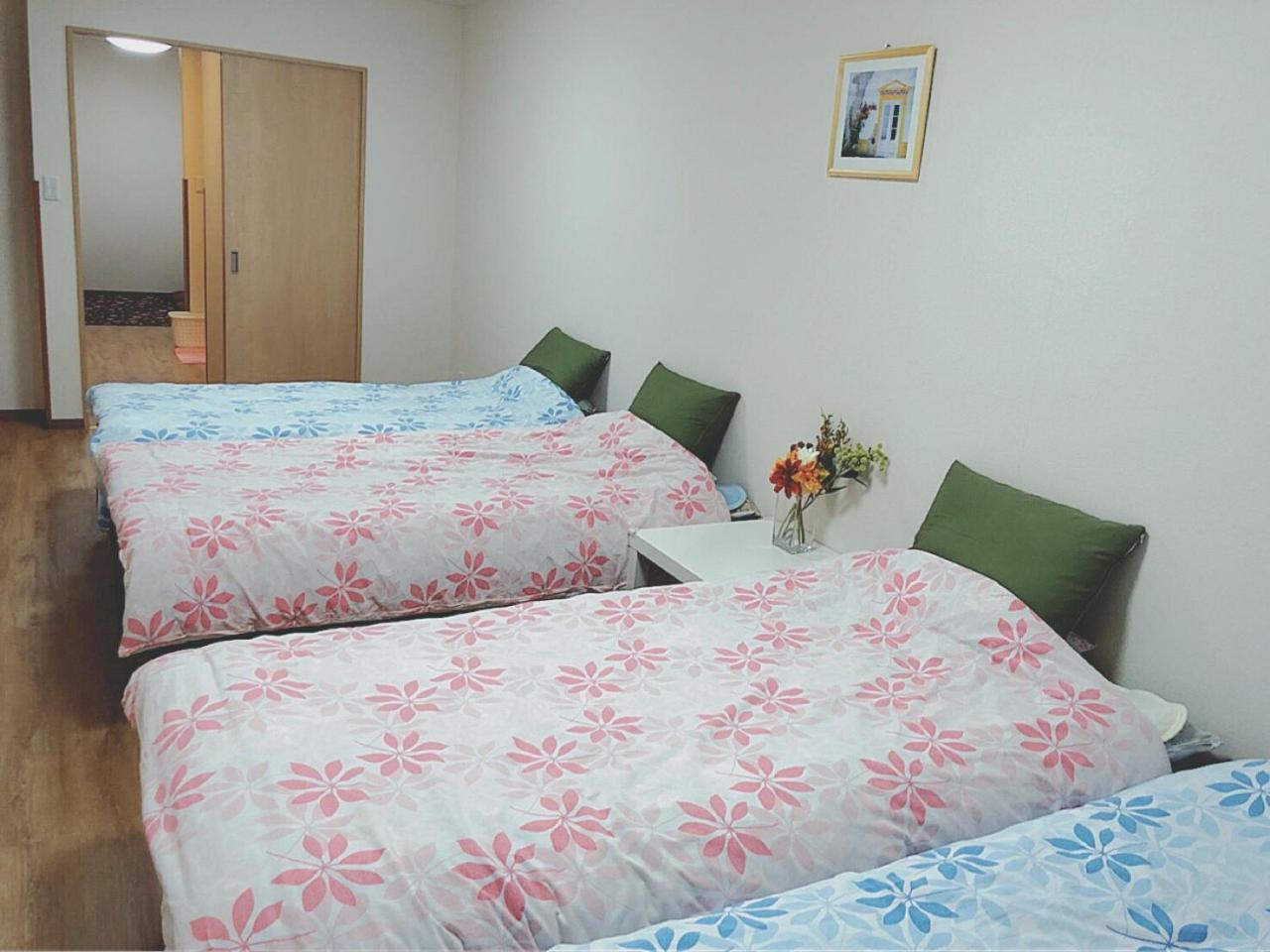 Mikawa House Osaka Castle Hotel Buitenkant foto